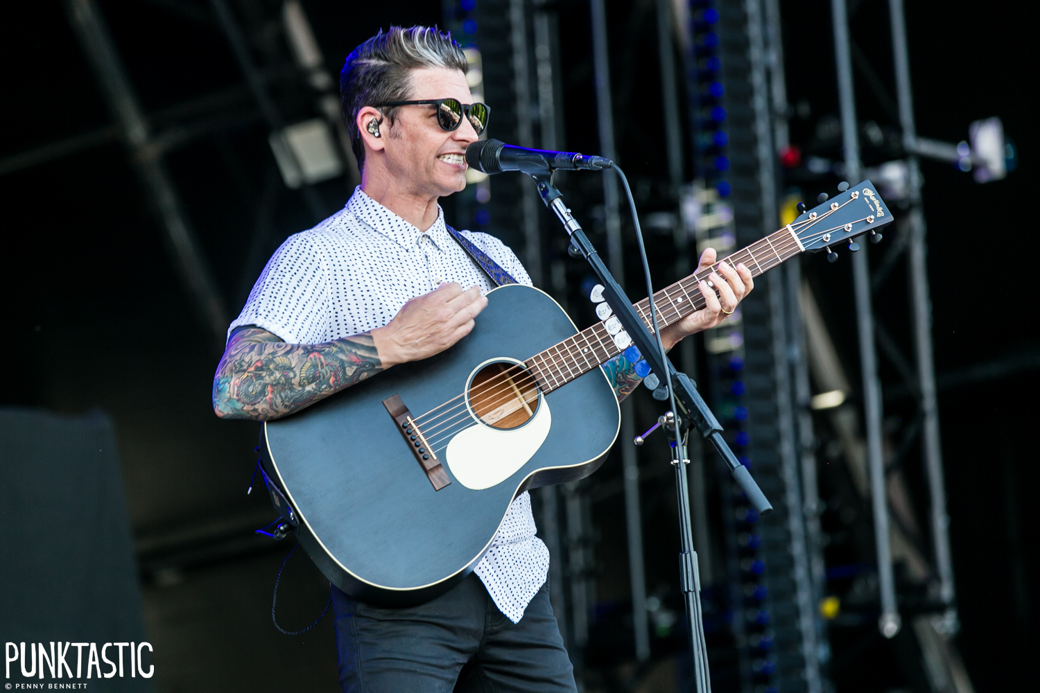 Dashboard Confessional